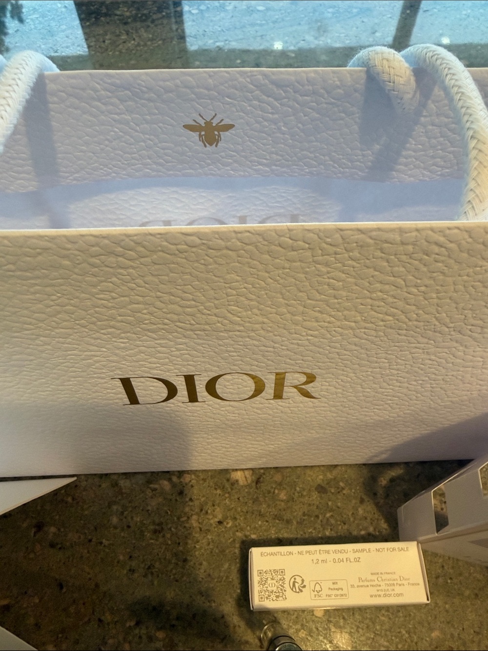 Dior paper bag + Dior Pouch, Byredo, diptyque, charlotte Tilbury, Revive RX - Picture 2 of 6